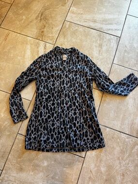 Chico's Black and Gray Leopard Print V-Neck Tunic